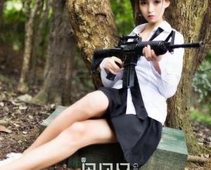 温柔小娇妻在果团网在线写真：像阳光一样洒满整个房间的感觉。