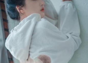 HaNari(하나리)放飞的雪花：DJAWAPhoto美图特辑，仿佛感觉自己也能变成睡衣Santa了…