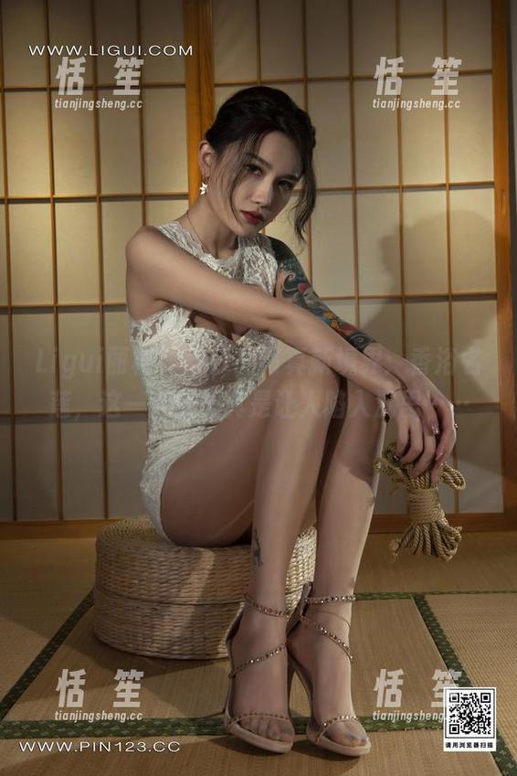 Ligui丽柜-汐汐 Ligui丽柜 - 汐汐的写真新境界:香浴名莲,这一波美图真是让人陷入沉思……