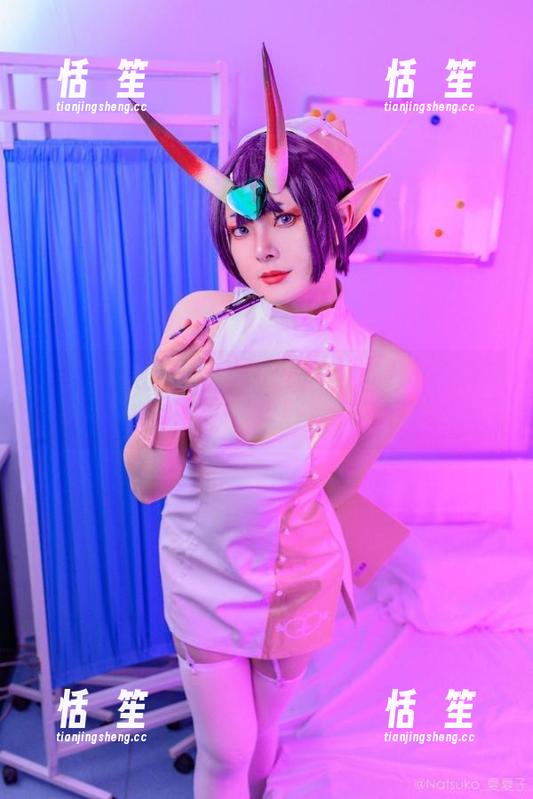Natsuko夏夏子 是谁在玩角色扮演?Natsuko夏夏子最新透明女仆图册让你意想不到!