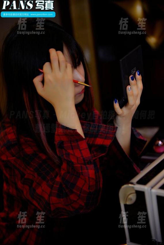 PANS写真-Mickey PANS写真 - Mickey自拍指南:如何把普通壁纸变成你的美图墙!