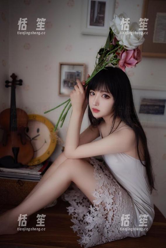 Shika小鹿鹿 为什么Shika小鹿鹿的天台照片总是能变成美图里的养眼图鉴,难道她有特异功能?