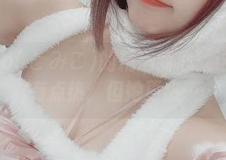 Tomiko(とみこ)的精选甜心：这个夏天，有点热，但她更热……