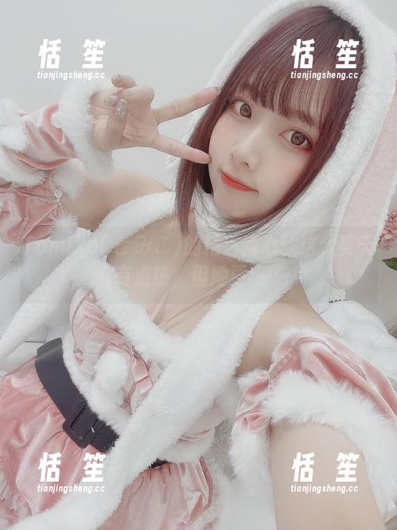 Tomiko(とみこ)的精选甜心：这个夏天，有点热，但她更热……