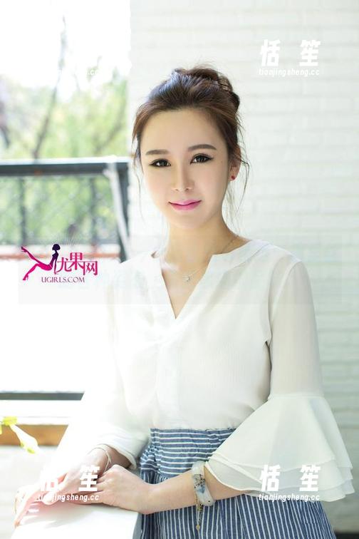 UGirls尤果网-小潘鼠 UGirls尤果网 - 小潘鼠图包精选:裤里丝的各种姿态,值得你细细品味。