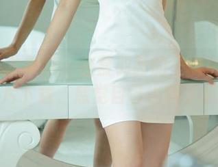 UGirls尤果网 – 在慕羽茜的圣诞树下——图片下载，感觉自己也飘了起来