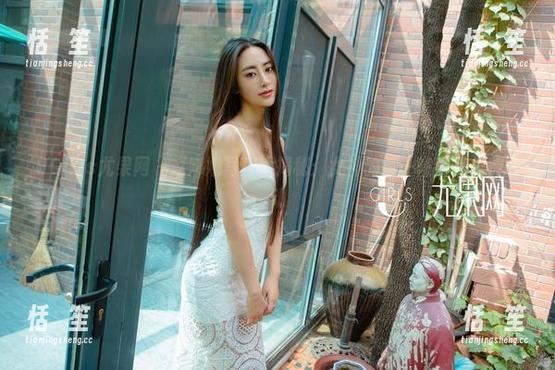 UGirls尤果网-赵娜娜 UGirls尤果网 - 赵娜娜写真大揭秘:女神的每一帧都是一种心动