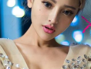 UGirls尤果网 – 陈雅漫的温柔写真合集：心动的瞬间让你忍不住想用手指戳一下屏幕
