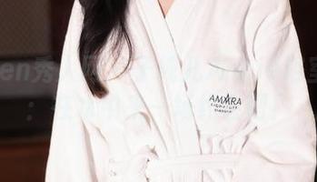 Xiuren秀人网 – 子纯儿Annie浴室写真：在水中来一场约会吧！