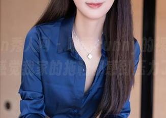 Xiuren秀人网 – 晓茜sunny的裸足作品，感觉我家的拖鞋都感到压力了。