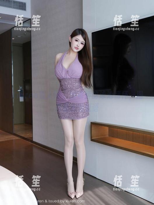 Xiuren秀人网-潘娇娇 Xiuren秀人网 - 潘娇娇的泳池情怀,图片是水的低语