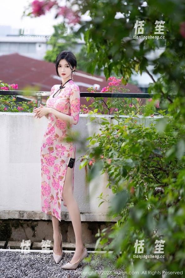Xiuren秀人网 - 董媛媛Janel水手服写真集：我觉得我需要一个水手服来拯救我的夏天！