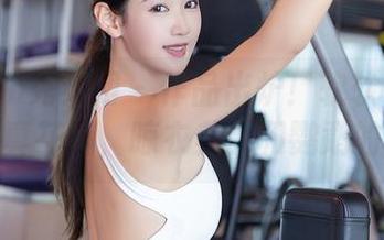 Xiuren秀人网 – 作品出炉！软软子的剧情写真花园，晾衣美女和鹦鹉的日常