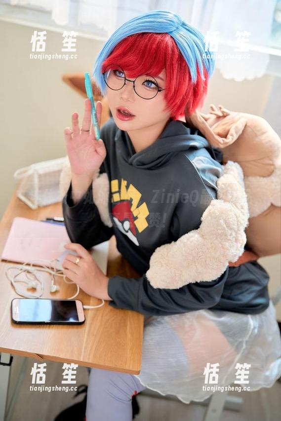 ZinieQ 在连体衣中如沐春风,ZinieQ最新作品,真是太赞!