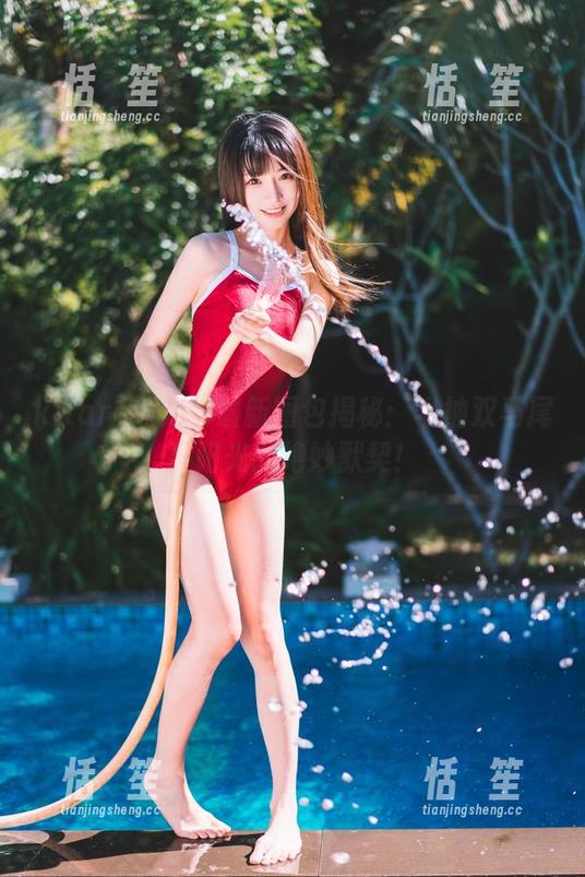 kitaro绮太郎 kitaro绮太郎最新图包揭秘:半袖双马尾与阳光的绝妙默契!