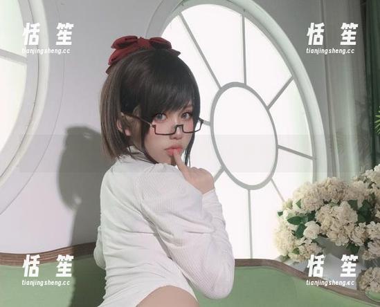 一笑芳香沁 一笑芳香沁合辑:看她如何轻松蚕食这片瞬间!