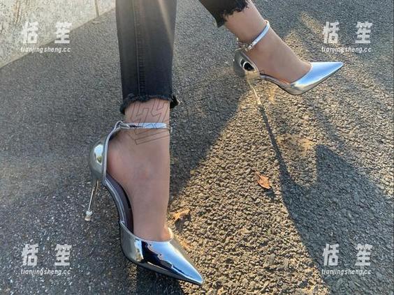 微密圈 - 丝月神的红色孔雀翎酒红高跟，全套内容醉人，下载了再说！