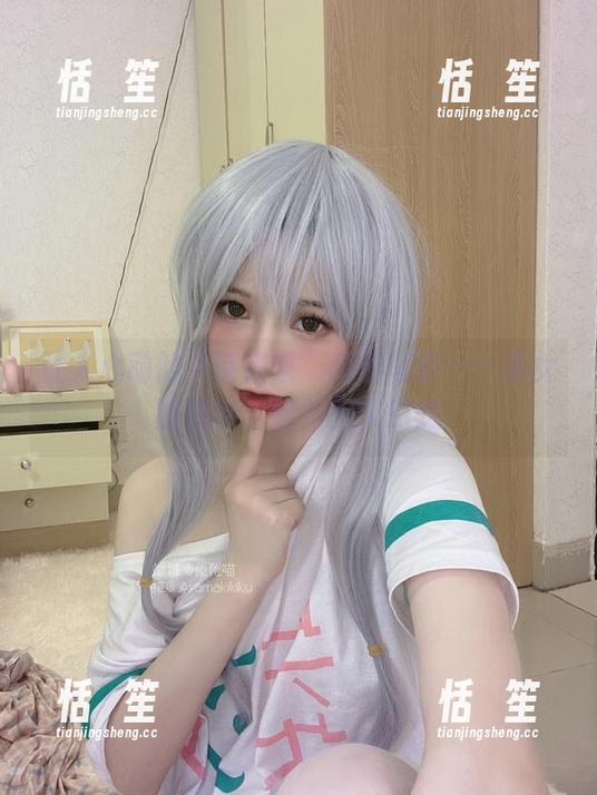 倦倦喵 让人心动的“倦倦喵”高清写真——巫女的轻吟,瞬间陷入幻想