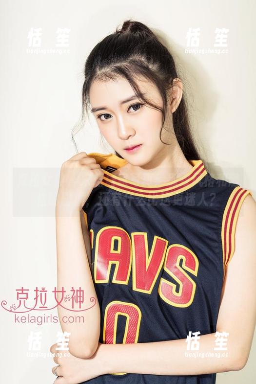 克拉女神-宋黛 克拉女神 - 宋黛居家写真:别致风格和随性的碰撞,还有什么比这更迷人?