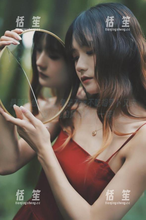 兔子Zzz不吃胡萝卜 最新豹纹美图!兔子Zzz不吃胡萝卜又来了,这次她的风格真不一样!