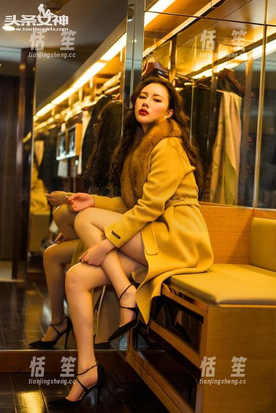 头条女神-张蓝欣 头条女神 - 原图直击:张蓝欣的奶牛你看懂了吗?