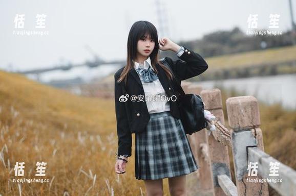 安曜曜 学妹安曜曜的写真作品分享,绝对让你感受到春天的气息!