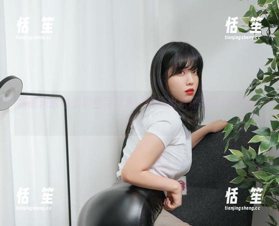 宋哈娜 跟随宋哈娜的职业装图集:碰撞出职场间微妙的时尚火花!