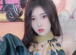 来看看小小奶瓶儿的和服，再不下载这图包你就out了！