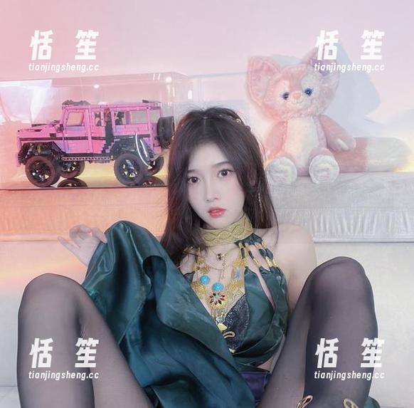 小小奶瓶儿 来看看小小奶瓶儿的和服,再不下载这图包你就out了!