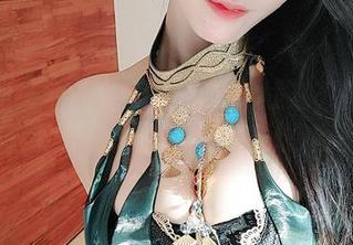 微密圈 – 小玉吃果冻的马甲线系列图包等你来下载，警告：看完会想减肥！