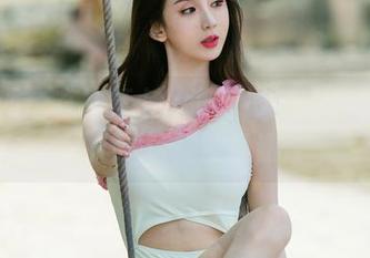 尤果网 – 在线打卡！谭晓彤体操服合集，一起见证她的柔韧性