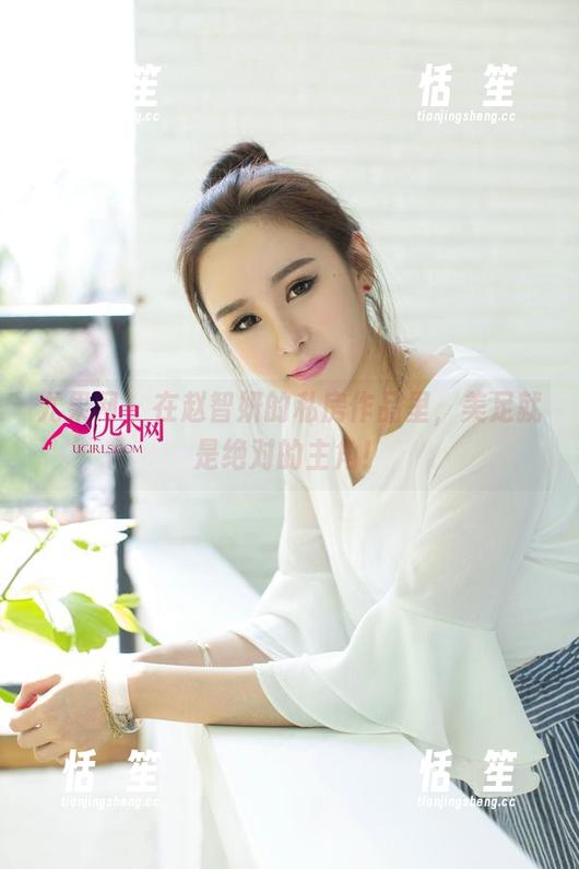 尤果网-赵智妍 尤果网 - 在赵智妍的私房作品里,美足就是绝对的主角!