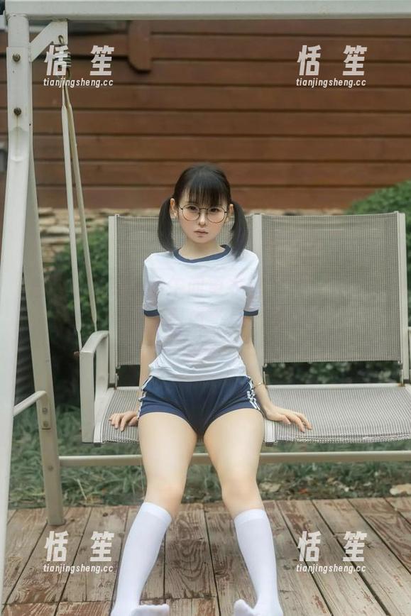 幼水铃衣 急!幼水铃衣的午间更衣室作品集下载链接,有点“晃”哦