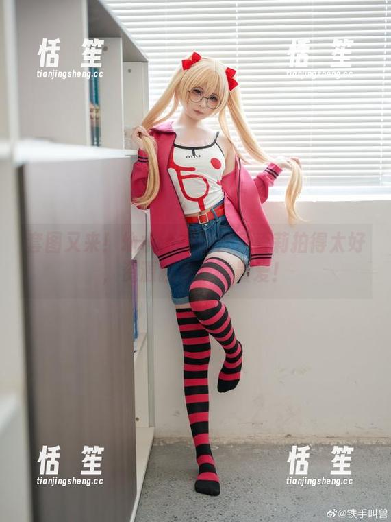 幼水铃衣 套图又来!幼水铃衣把秋月爱莉拍得太好,资源就是我的最爱!