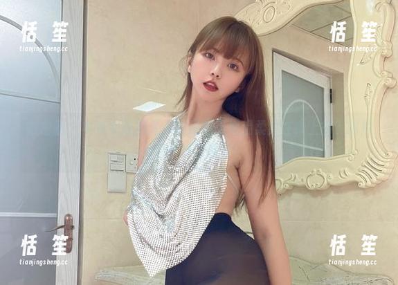张思允 微密圈 - 毛衣和张思允:她是怎么把温柔穿在身上的?图片分享即将展开!
