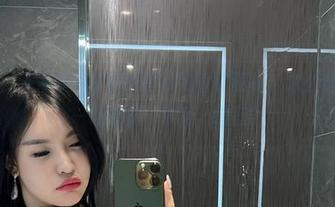 微密圈 – 张鑫baby的纯情小妹图集更新，怎么看着像是一场视觉‘审美’修行？