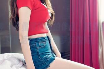 推女神 – 莫雅淇的私拍作品，简直就是女孩童话里的那种梦幻瞬间！