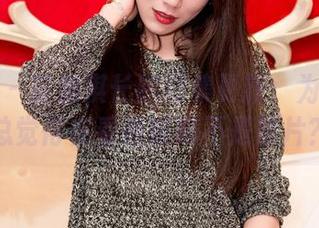 果团网 – 莫雅淇长腿图集更新：为什么我总觉得在看画报而不是照片？