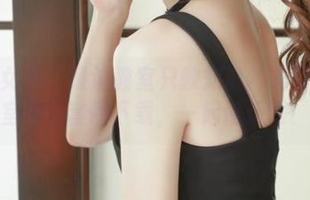 梦丝女神 – 谁说教室只教知识？刘诺的教室顷语套图下载，一起偷乐吧！