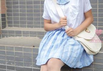 梦丝女神 – 高清写真大揭秘：王娇娇在超纯学院的绝密日常