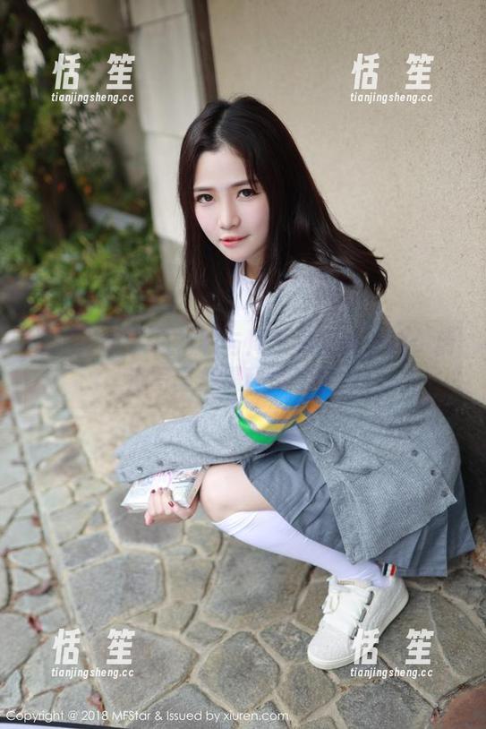 模范学院-周于希 模范学院 - 白衬衫与周于希的必杀技:精选写真集揭秘她的魅力