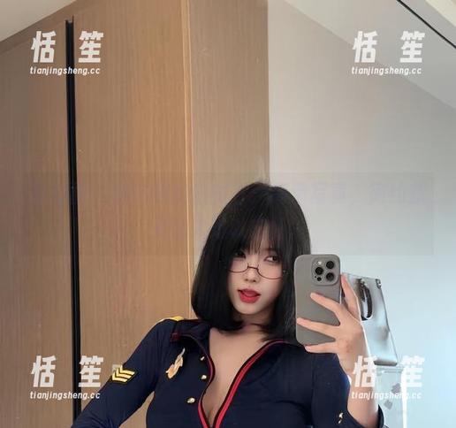 琳铛铛 微密圈 - 琳铛铛的白衬衫:高清写真,简约却又让人难以忘怀。
