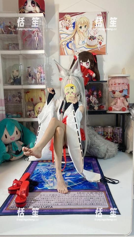 白栎Shirly 白栎Shirly的学园偶像大师藤田琴音打歌服,无圣光的套图,满满的少女心,心痒痒~