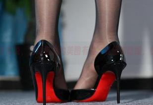 微密圈 – 老实说，白龙猫女的美图有毒，礼服亮瞎眼，快来围观！
