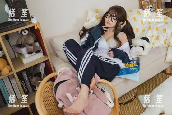 神沢永莉 谁需要真实宠物?神沢永莉的电子猫猫就是我的心头好,高清图库不容错过!