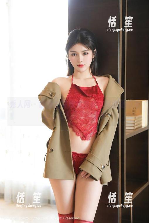 秀人网-俞漫 秀人网 - 俞漫的写真大揭秘:网盘里的海边,无人问津的美好