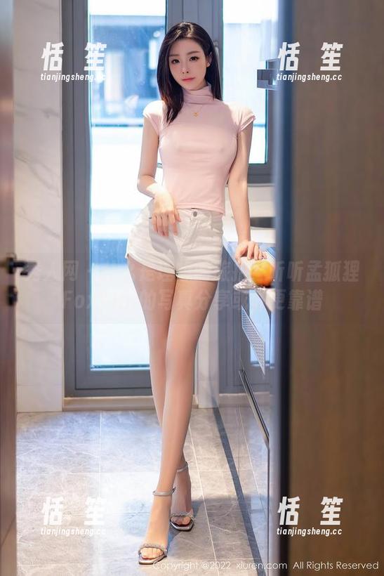秀人网-孟狐狸FoxYini 秀人网 - 什么是理想的旅拍?听听孟狐狸FoxYini的写真分享或许更靠谱