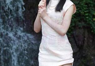 秀人网 – 黑色幽默，晚苏susu的高清作品集：你敢不敢单曲循环她的眼神？