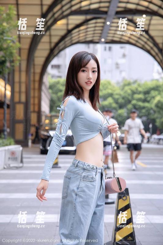 秀人网-月野兔美妞 秀人网 - 你见过这么美的日常吗?月野兔美妞图集下载,保证让你眼前一亮!
