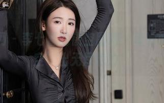 秀人网 – 李七喜的镂空图册：看她如何‘空’出无尽魅力！
